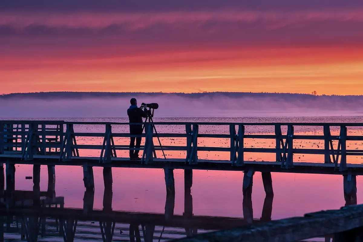 A Lens Kit for UK Coastal Photography: What to Pack for Seascapes